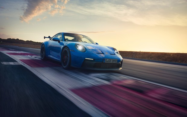 3,4 секунды до сотни. Сколько за новый Porsche 911 GT3 в Украине?