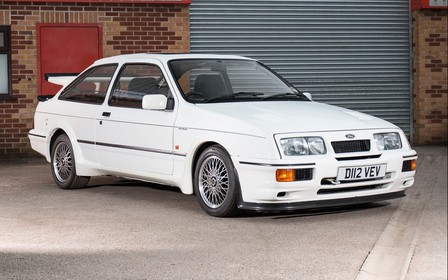 32-летний Ford Sierra Cosworth RS500 продают по цене нового Tesla Model X