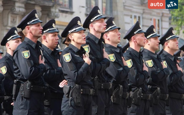 38% украинских водителей стали меньше нарушать правила после появления патрульной полиции
