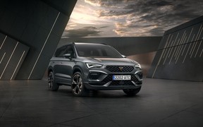 4,9 секунды до сотни. Обновленный кроссовер Ateca стал еще быстрее