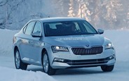 Голяка. Обновленный Skoda Superb засекли без маскировки