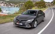 Тест-драйв Toyota Camry Hybrid: Позеленел и не жрет