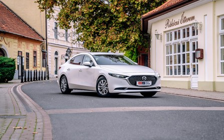 Тест-драйв Mazda 3: У зоні комфорту