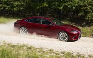 Оновлений Lexus ES отримав сучасніше обладнання
