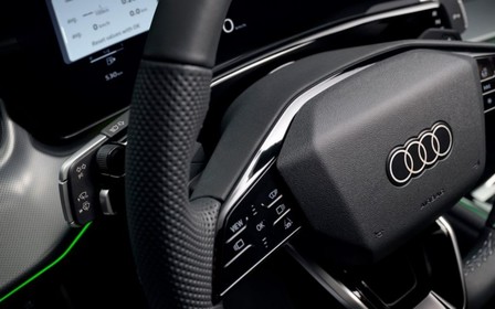 Один важіль, щоб керувати усім: як Audi змінює ергономіку кокпіту