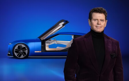 Автора нового стилю Jaguar «охорона вивела з будівлі» Автора нового стилю Jaguar «охорона вивела з будівлі»