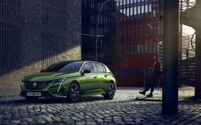 А вот и он! Новый Peugeot 308 полностью рассекречен