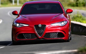 Alfa Romeo откладывает премьеры новинок