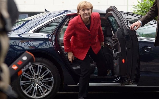 Ангела Меркель предрекла смерть немецкого автопрома
