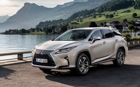 Автомобиль недели: Lexus RX L