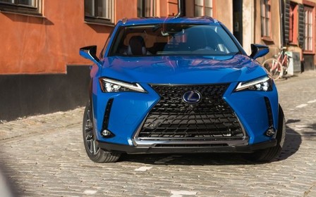 Автомобиль недели: Lexus UX