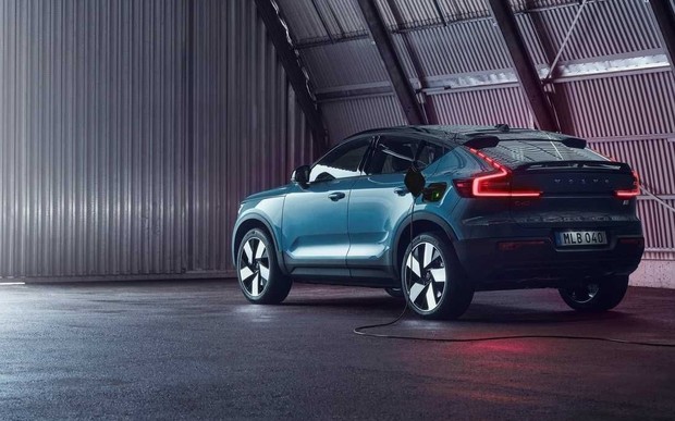 Автомобиль недели. Volvo C40