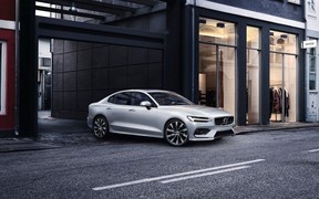 Автомобиль недели: Volvo S60