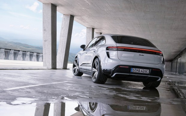 Автомобіль тижня: електричний Porsche Macan