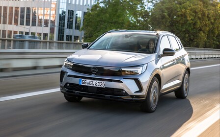 Автомобіль тижня. Opel Grandland в Україні