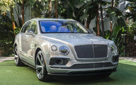 Bentley представила первую спецверсию кроссовера Bentayga