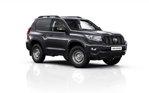 Без задних окон и сидений: Toyota начала продажи коммерческого Land Cruiser Prado