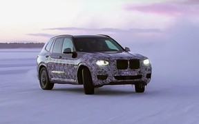 BMW испытывает новый X3 холодом