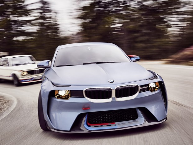 BMW показала концепт BMW 2002 Hommage