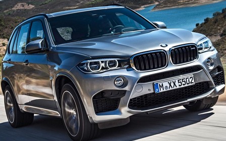 BMW выпустит две версии большого внедорожника X7