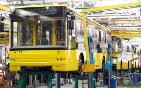 «Богдан» наладил производство школьного автобуса стоимостью в 1,5 млн.грн.