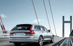 Большой сюрприз: Volvo представила универсал V90