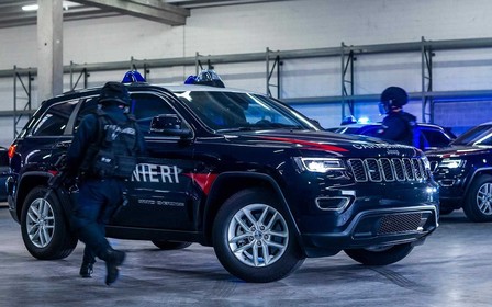 Броня крепка. Jeep Grand Cherokee забрали в полицию