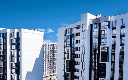 Будинок 8 сучасного району Manhattan введено в експлуатацію