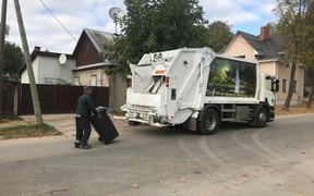 Що робити у випадках невчасного вивезення побутових відходів