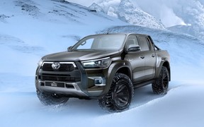 Что мне снег? Самый внедорожный вариант Hilux АТ35 от Toyota