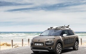 Citroen Cactus получил систему Grip Control и «внедорожные» элементы кузова