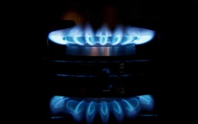 Цену на газ в феврале снизят