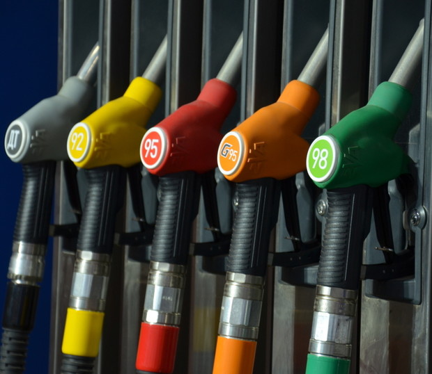 Цены на бензин: В региональных сетях АЗС выросли цены