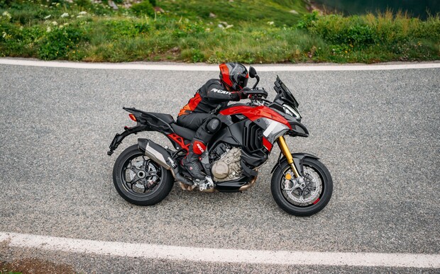 Ducati представила мотоцикл Multistrada V4 Pikes Peak 2025