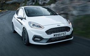 Двигун 225-сильної Fiesta ST можна налаштувати через смартфон