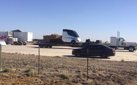 Электрический грузовик Tesla рассекретили