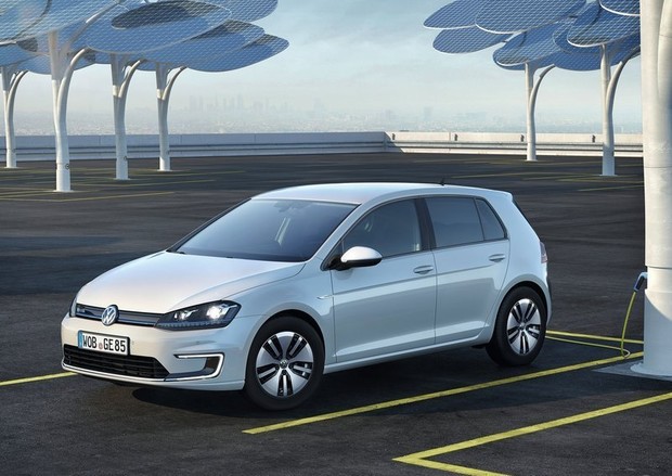 Электрический Volkswagen Golf сможет проезжать до 300 км на «одном дыхании»