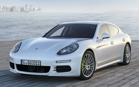 Электрификация под копирку: Porsche разрабатывает электромобиль