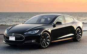 Электромобиль Tesla Model S станет дешевле