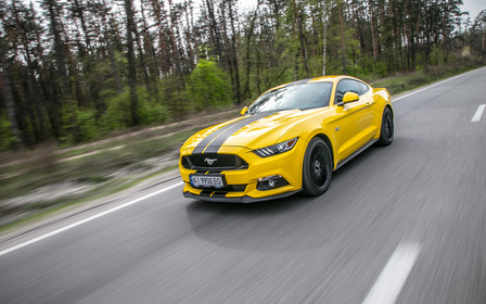 Ford Mustang GT Base