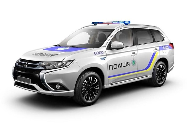 Гибриды Mitsubishi Outlander передадут региональным подразделениям полиции