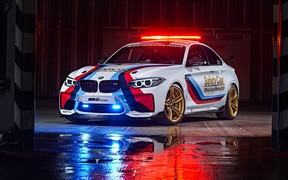 Главарь: BMW M2 MotoGP Safety Car 