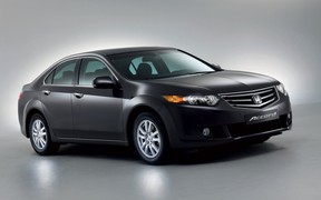 Honda Accord против Mazda 6: скакуны самураев