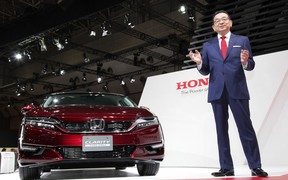 Honda рассказала о водородном седане Clarity Fuel Cell