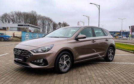 Hyundai i30. Оновлений ззовні та зсередини.