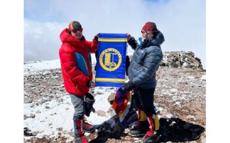 Игорь Кушнир поднял флаг Киевгорстроя на вершину Аконкагуа