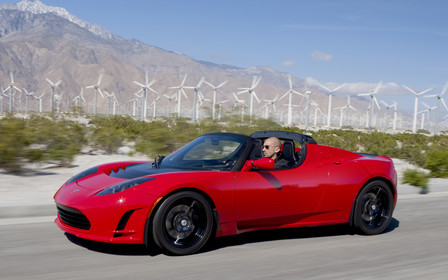 Илон Маск: Tesla Roadster вернется