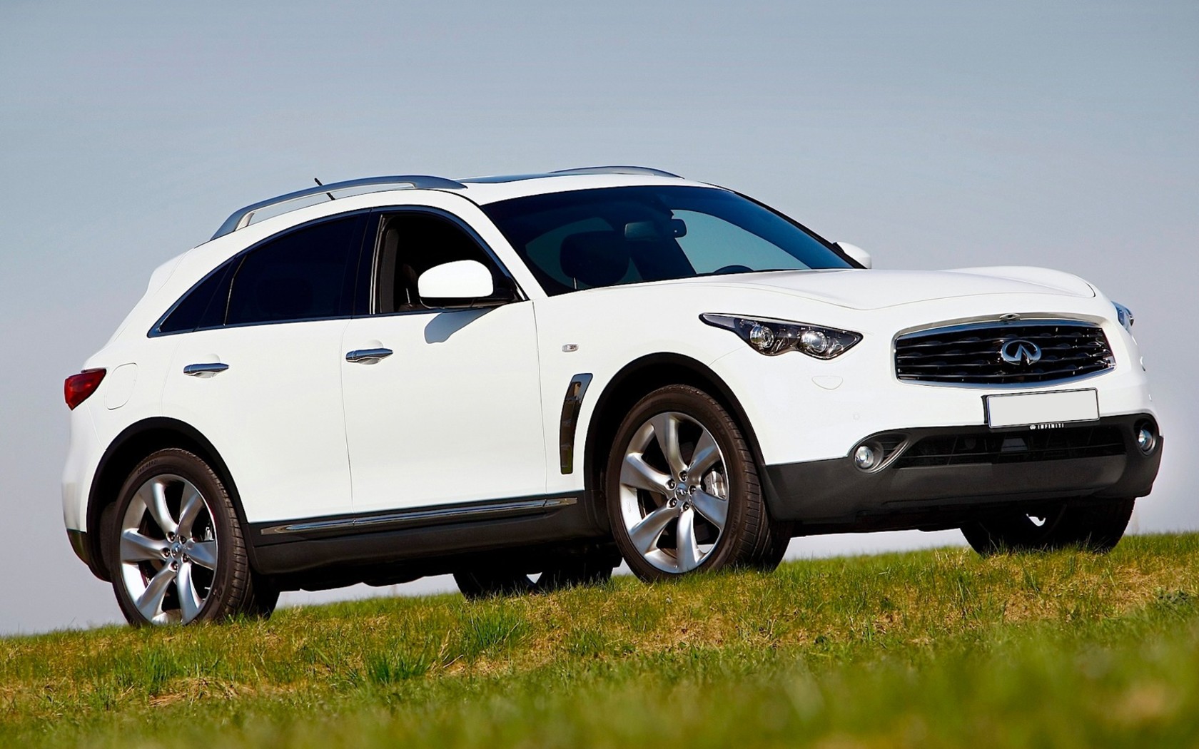 Infiniti FX c пробегом. Какие версии покупают чаще? - AUTO.RIA