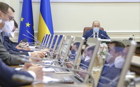 Кабмін представив два варіанти зниження тарифів на газ