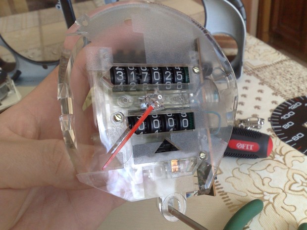 Как не дать обмануть себя со значением пробега автомобиля?